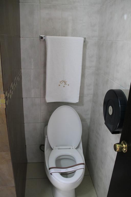 Hotel Estadio Guadalajara Zimmer foto